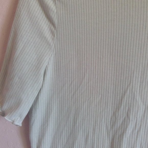 NWOT Boutique ribbed tee - Picture 4 of 5